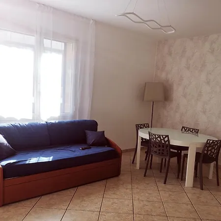 Διαμέρισμα Leohouse *