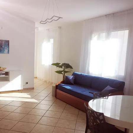 Leohouse * Казарано
